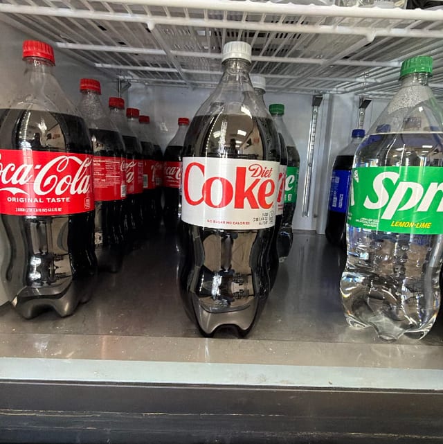 2 Liter Soda.