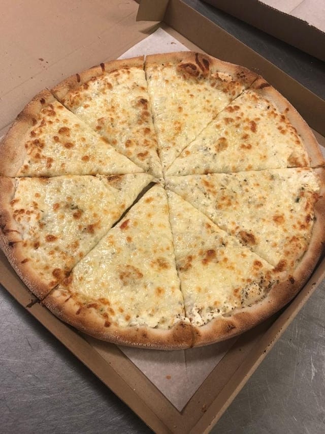 Classic Pizza Bianca (White Pizza).